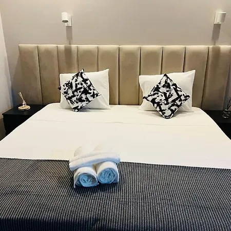 Daire Apartamento T0- 2d Perfeito Para 2.