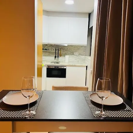 Apartamento T0- 2d Perfeito Para 2. Daire *