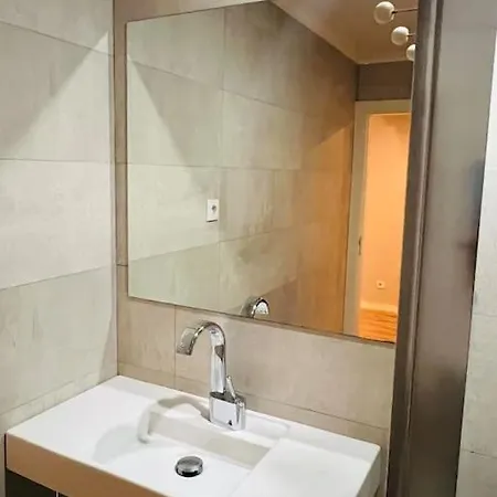 Apartamento T0- 2d Perfeito Para 2.
