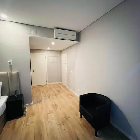 Daire Apartamento T0- 2d Perfeito Para 2.