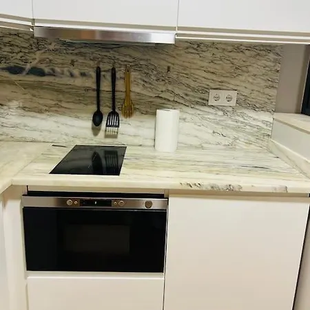 Apartamento T0- 2d Perfeito Para 2. Daire *