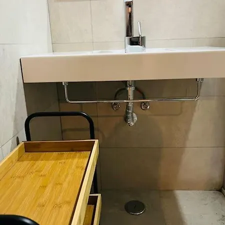 Apartamento T0- 2d Perfeito Para 2. *